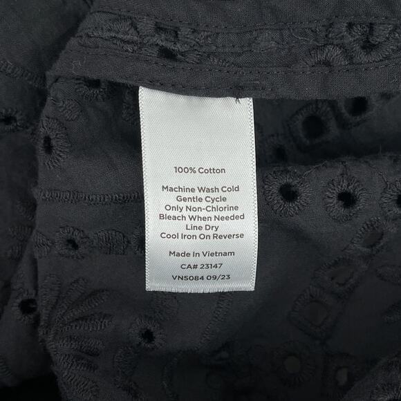 Talbots Top Women 1X Black Eyelet Lace Embroidered Long Sleeve Button Up - Picture 8 of 10